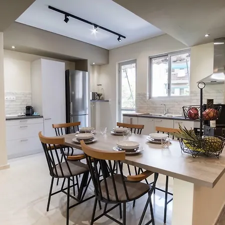 Comfy Of 104 M² Near Metro! Apartment *