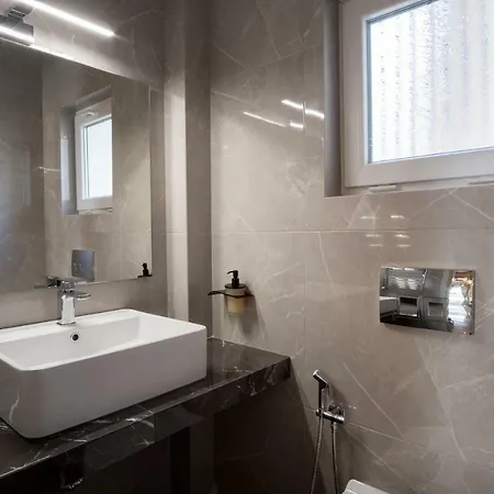 Comfy Of 104 M² Near Metro! Apartment Athens